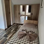 De Inchiriat Lucky House *