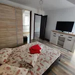 De Inchiriat Lucky House *