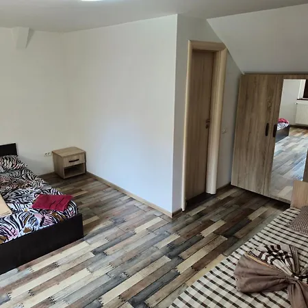 De Inchiriat Lucky House * Brasov