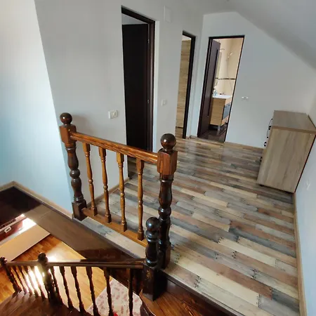 Apartment De Inchiriat Lucky House *