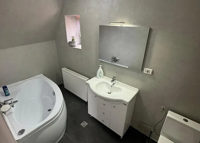 De Inchiriat Lucky House Appartement *