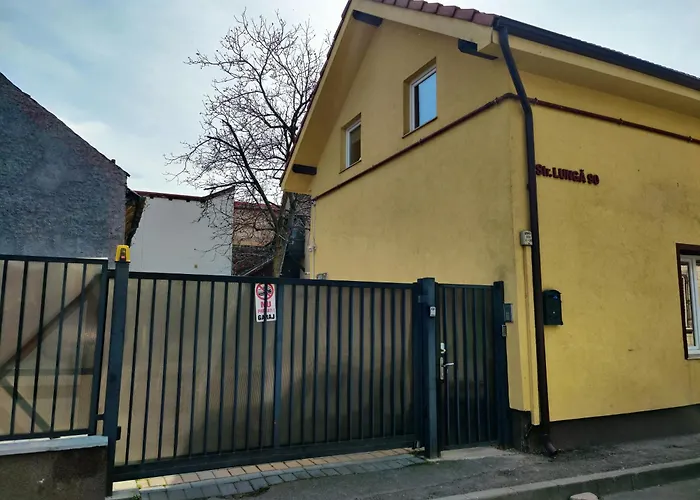 De Inchiriat Lucky House 아파트 브라쇼브