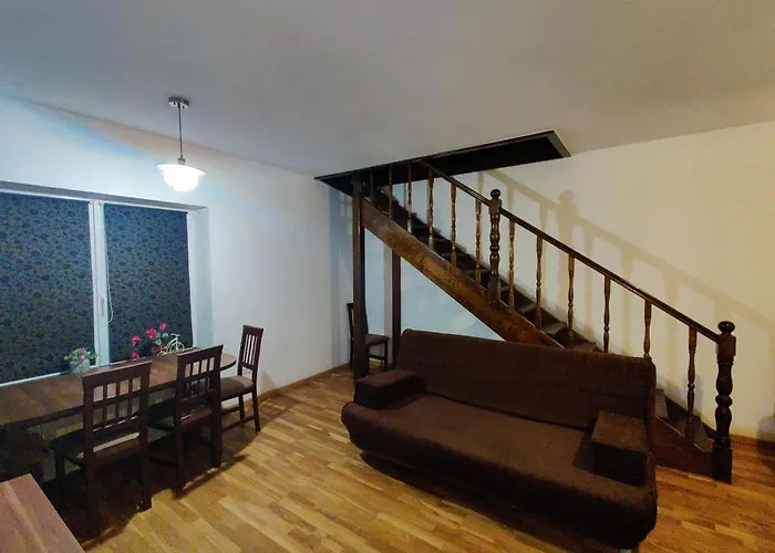 De Inchiriat Lucky House *