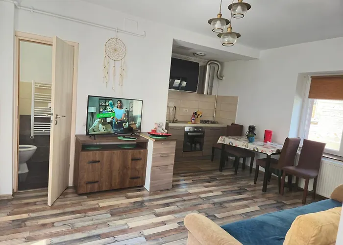 De Inchiriat Lucky House *