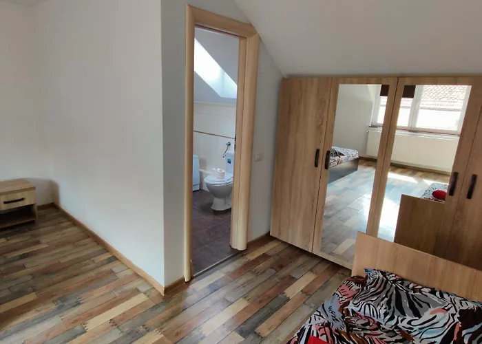 De Inchiriat Lucky House